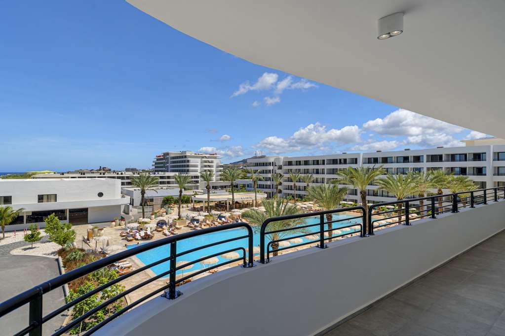 The Rif At Mangrove Beach Corendon All-Inclusive Curio Willemstad Room photo